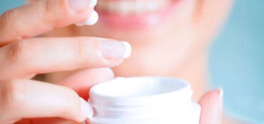 What is glycolic acid and how to use it for acne, spots, peeling, and stretch marks